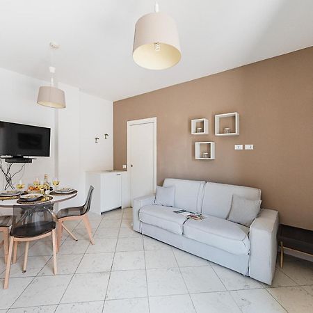 דסנזאנו דל גארדה Residenza Miralago By Wonderful Italy מראה חיצוני תמונה