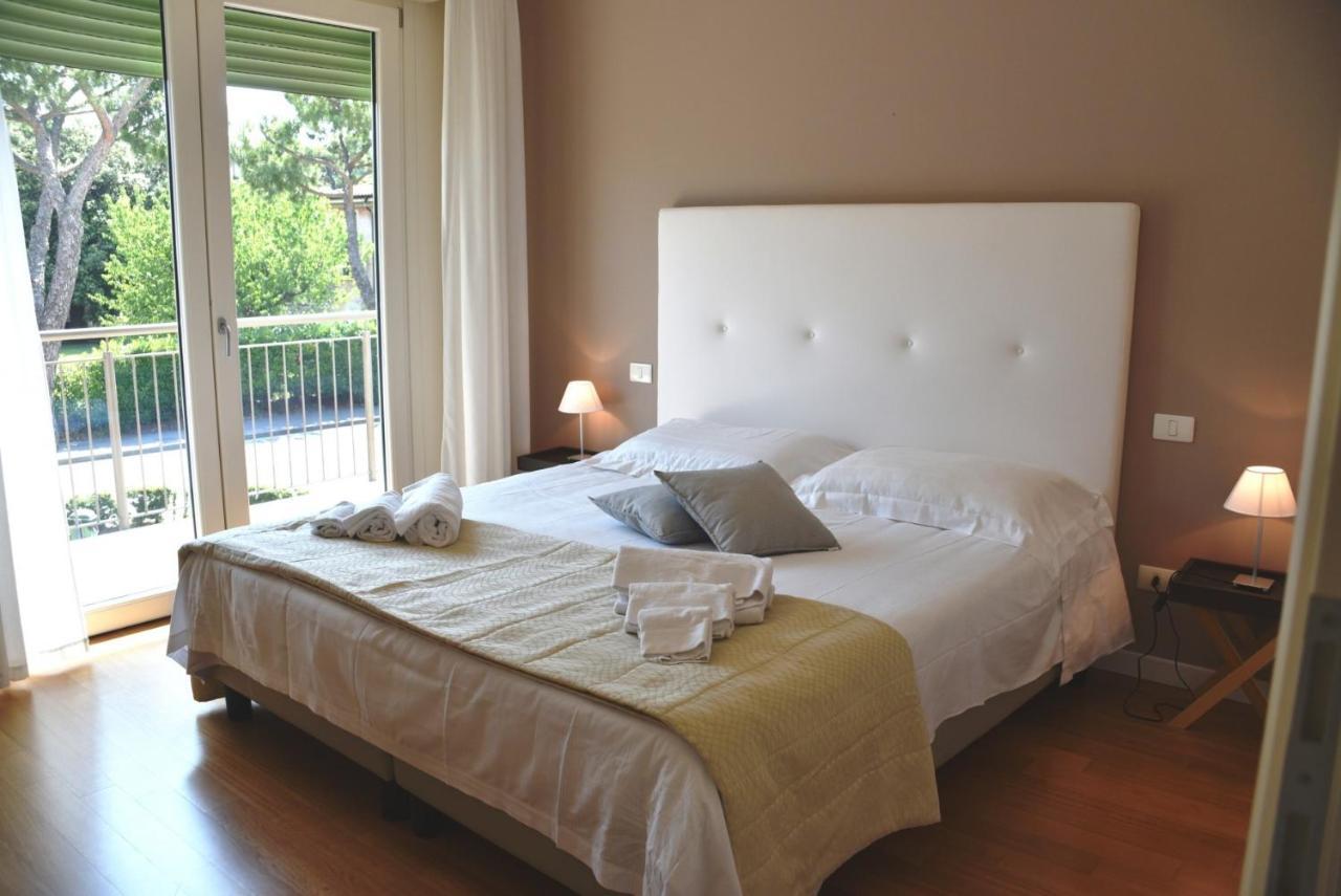 דסנזאנו דל גארדה Residenza Miralago By Wonderful Italy מראה חיצוני תמונה