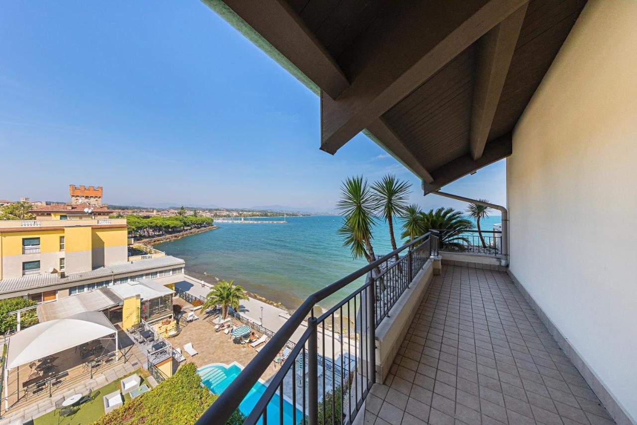 דסנזאנו דל גארדה Residenza Miralago By Wonderful Italy מראה חיצוני תמונה
