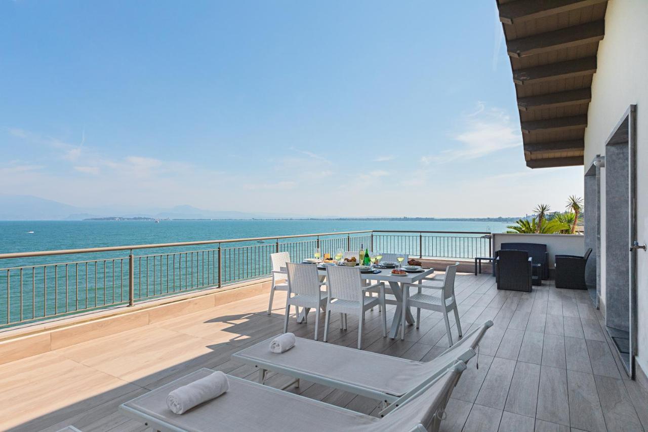 דסנזאנו דל גארדה Residenza Miralago By Wonderful Italy מראה חיצוני תמונה