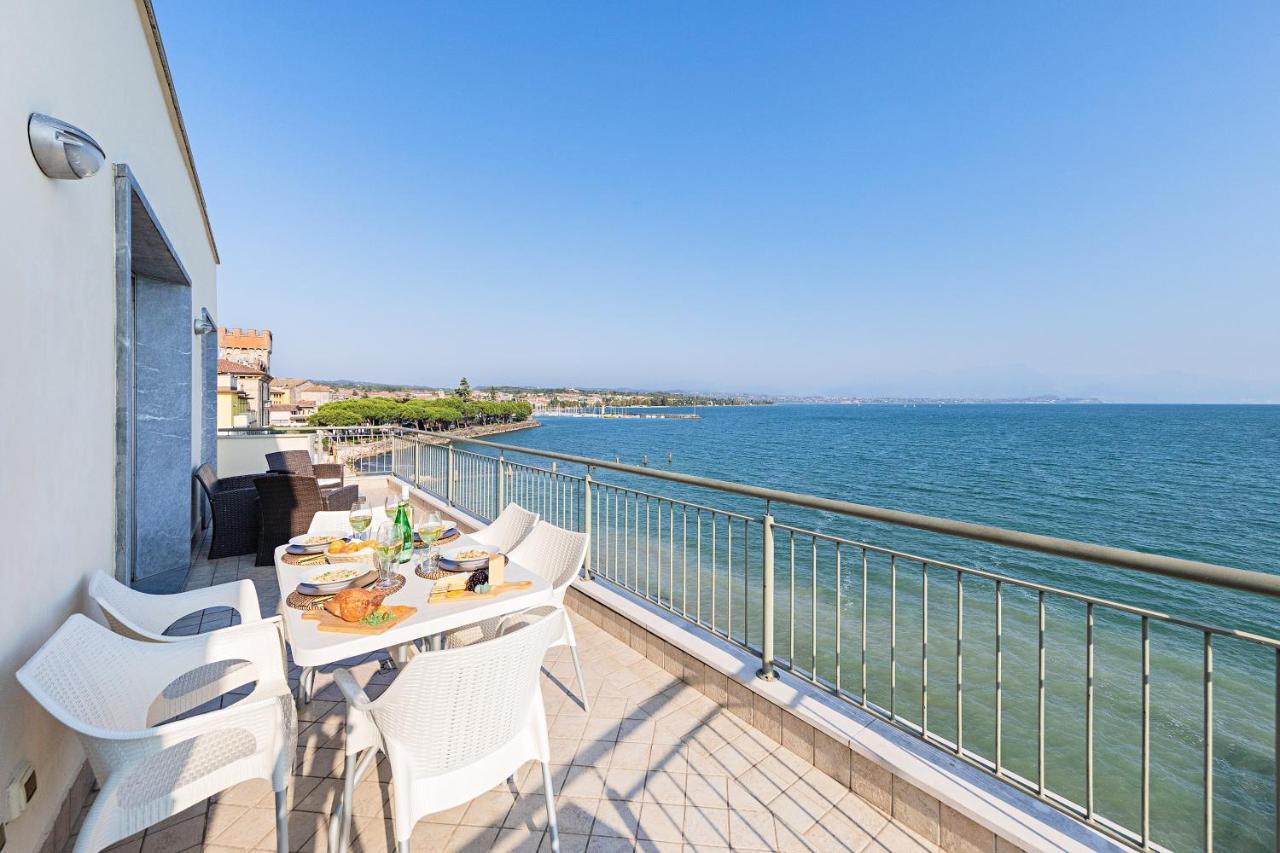 דסנזאנו דל גארדה Residenza Miralago By Wonderful Italy מראה חיצוני תמונה