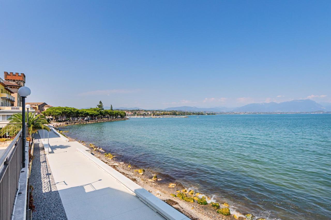 דסנזאנו דל גארדה Residenza Miralago By Wonderful Italy מראה חיצוני תמונה